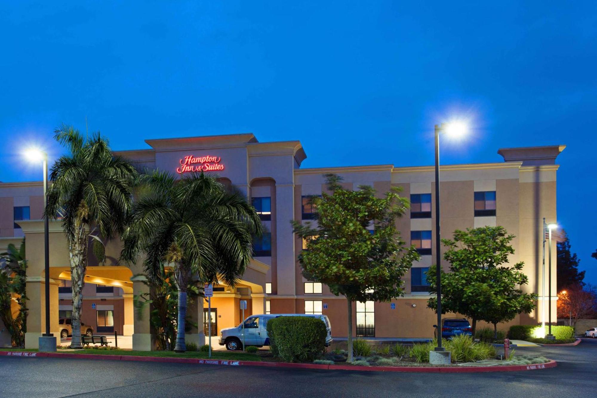 Hampton Inn & Suites Clovis Airport North Exteriér fotografie