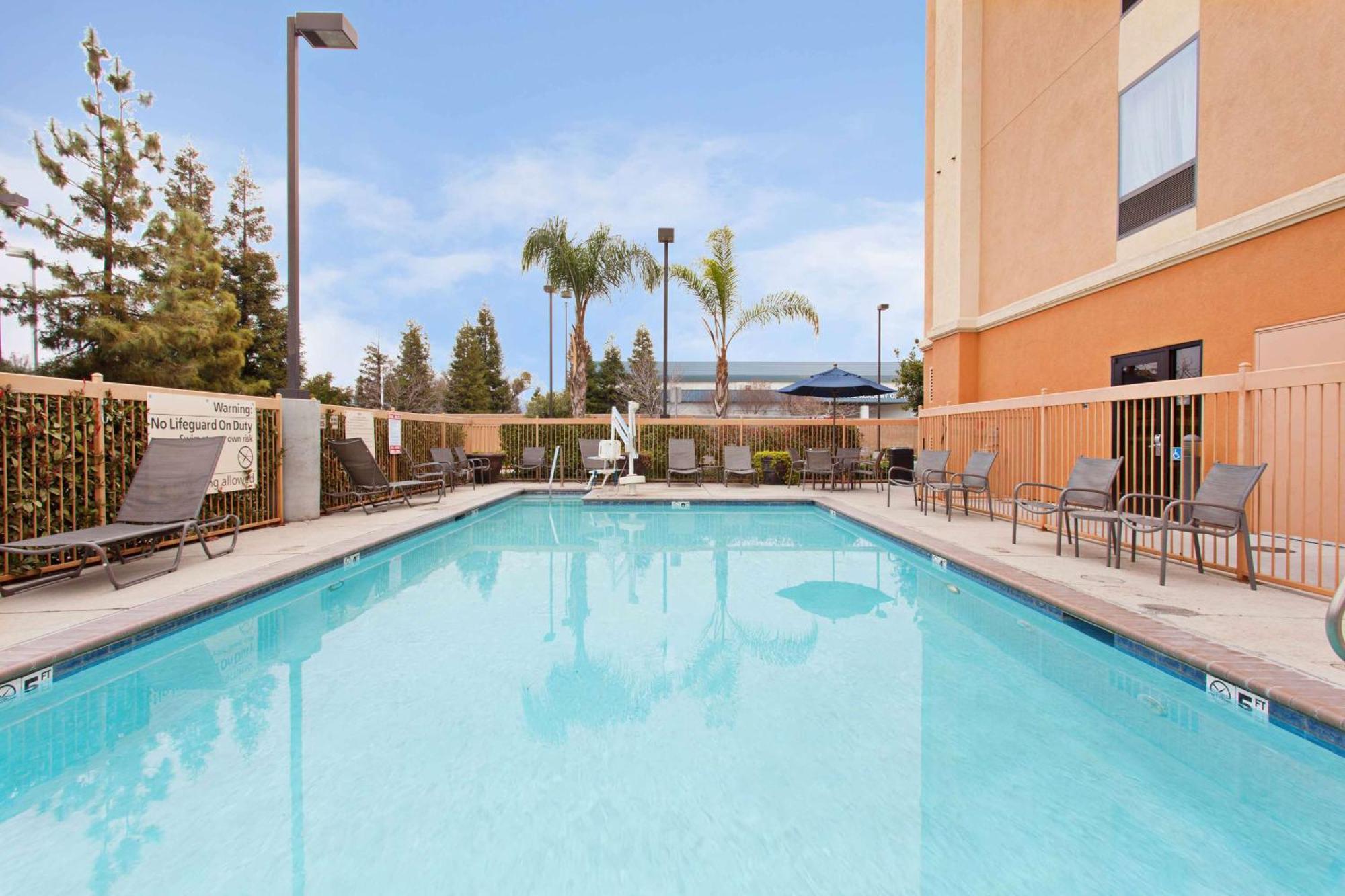 Hampton Inn & Suites Clovis Airport North Exteriér fotografie